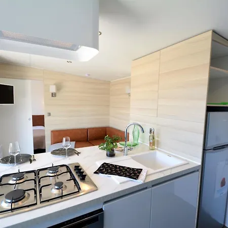 펜션 Mobil-home Confort 6 Pers, 3 Chambres, 2 Sdb, A 200m, Piscine Chauffee, Fitness, Wifi Inclus - Fr-1-361a-49