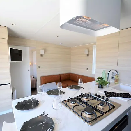 Mobil-home Confort 6 Pers, 3 Chambres, 2 Sdb, A 200m, Piscine Chauffee, Fitness, Wifi Inclus - Fr-1-361a-49 펜션 *